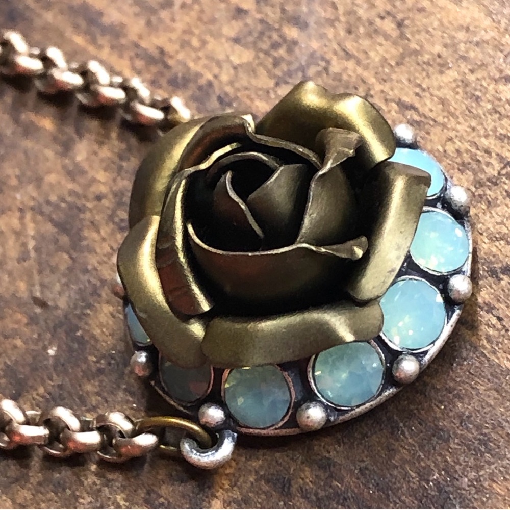 Sabika Genuine Rose Necklace - S/S 2015